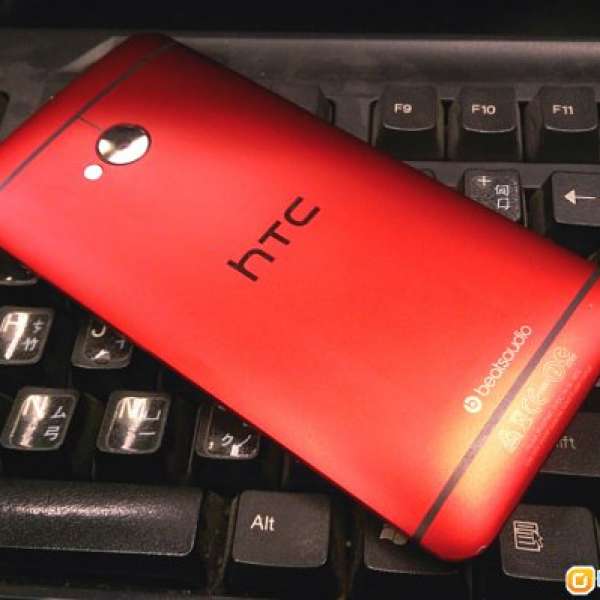 97%新 少有 新淨 紅色 HTC One M7 32GB ROM 2GB RAM 已換玻璃貼 淨機一部