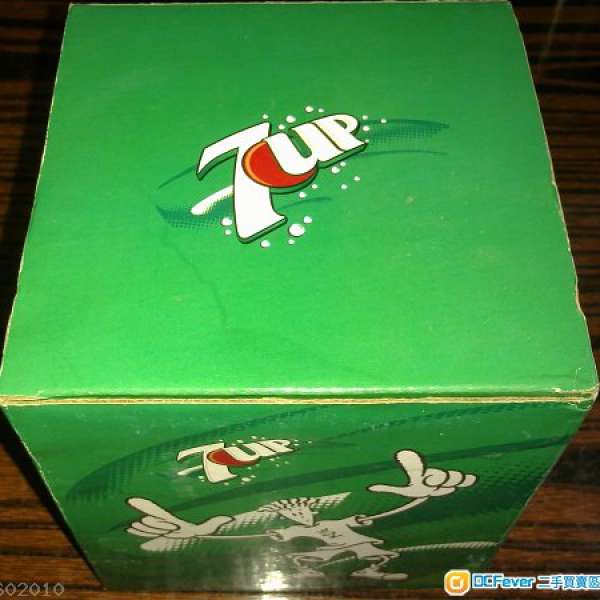 100% new, 7up x fido dido glasses 磨砂水坏 x 4 in box - never be used