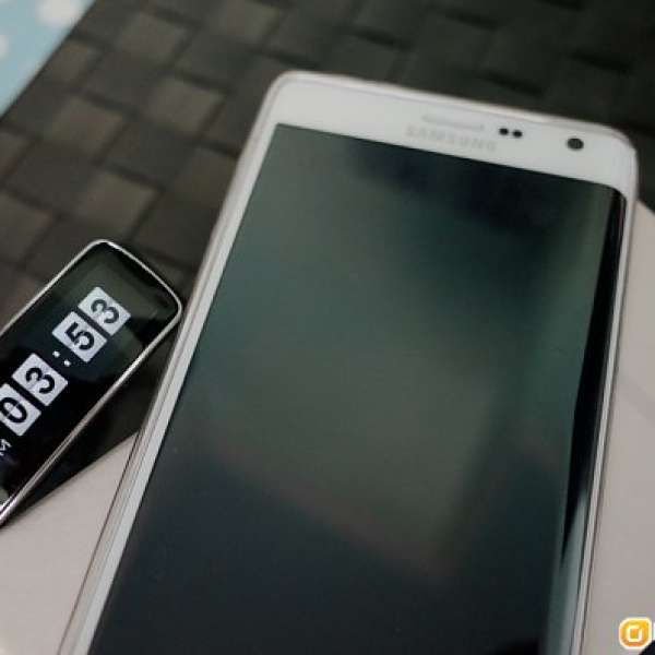 98%新Samsung Note Edge 白色全套行貨 （可以用Samsung S6/ S6Edge/Iphone6換)