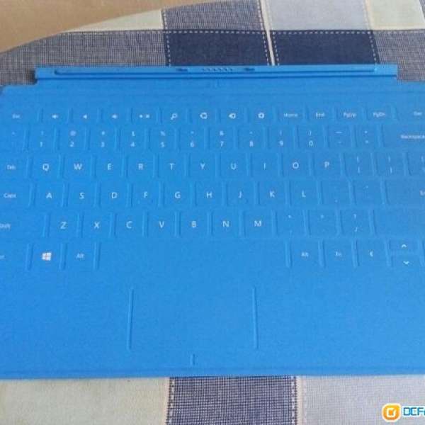 型藍98%新淨surface Touch Cover.機已賣，平售益用家，原價1100元