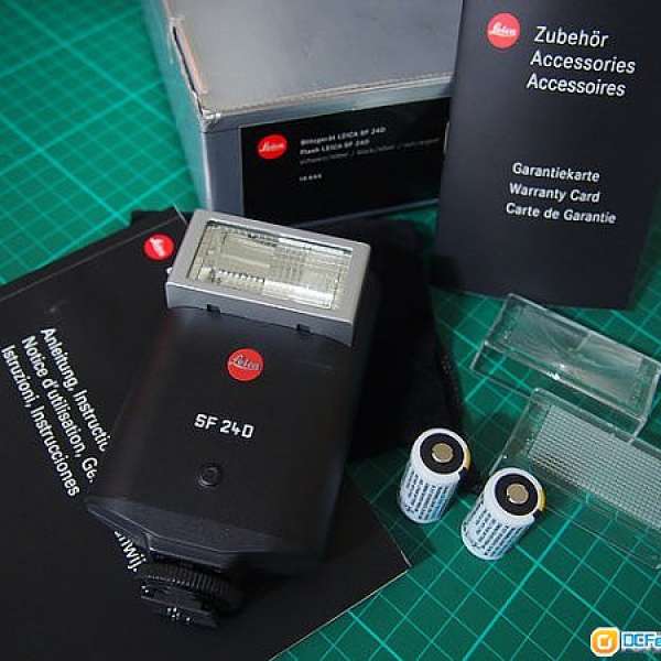 99 % new Leica Flash SF24D full box set