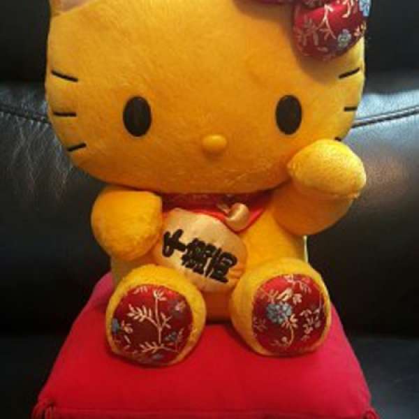 全新hello kitty招福公仔30cm(H)