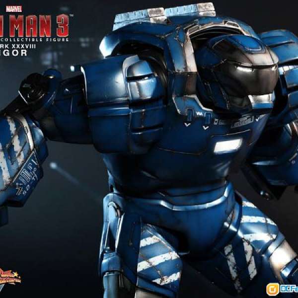 HOT TOYS IronMan Mk38