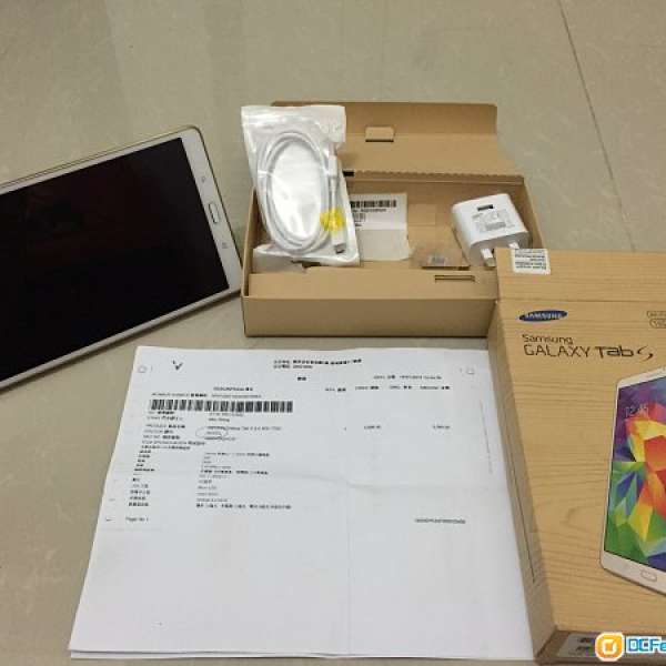 Tab s 8.4 t700 9新以上1600文