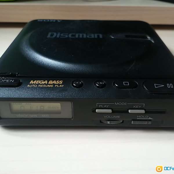 Sony D-22 CD Player Discman 早期大推力機