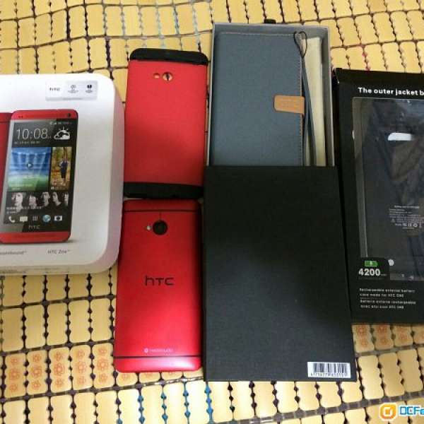 紅色HTC One M7