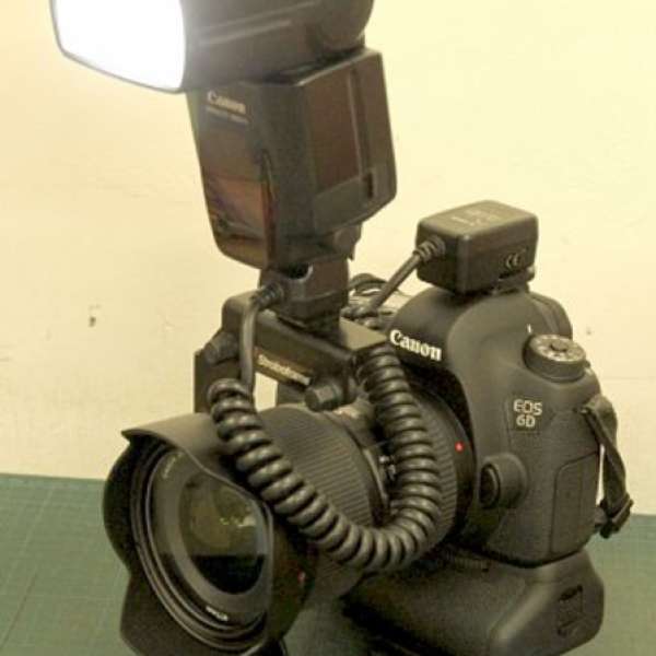 CANON Off-Camera Shoe Cord 2 飛燈線 + Stroboframe VH 2000 Stroboflip 燈架