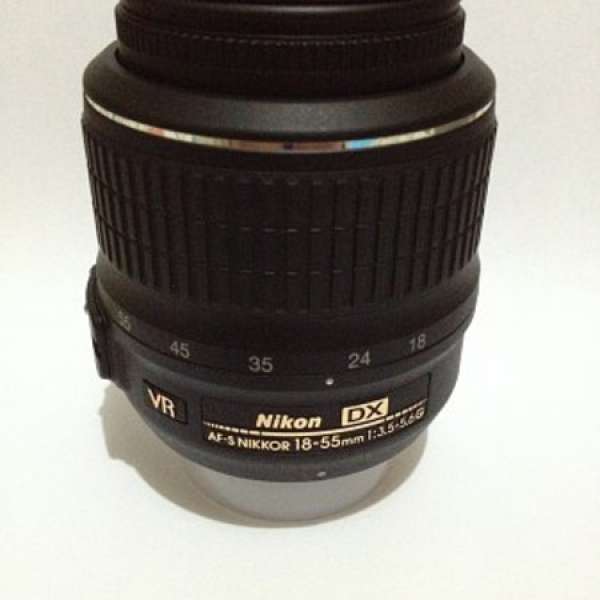 AF-S DX NIKKOR 18-55mm f/3.5-5.6G VR (3.0x)