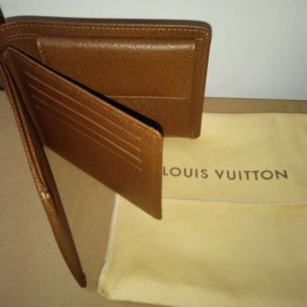 LV wallet (brand new)