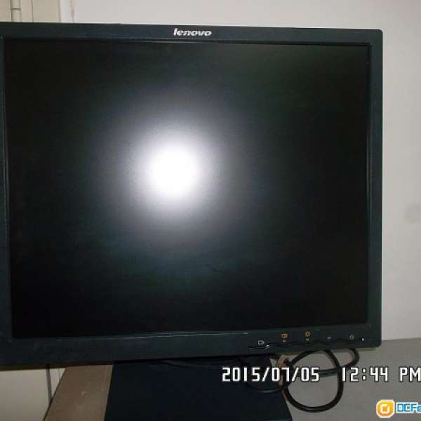 Lenovo 19" LCD Mon