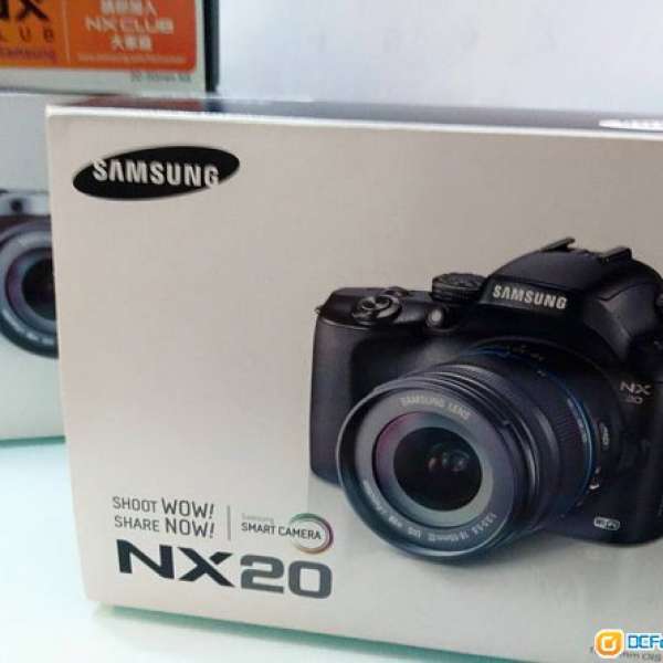 Samsung NX20 with Version III 18-55mm Lens Kit Set