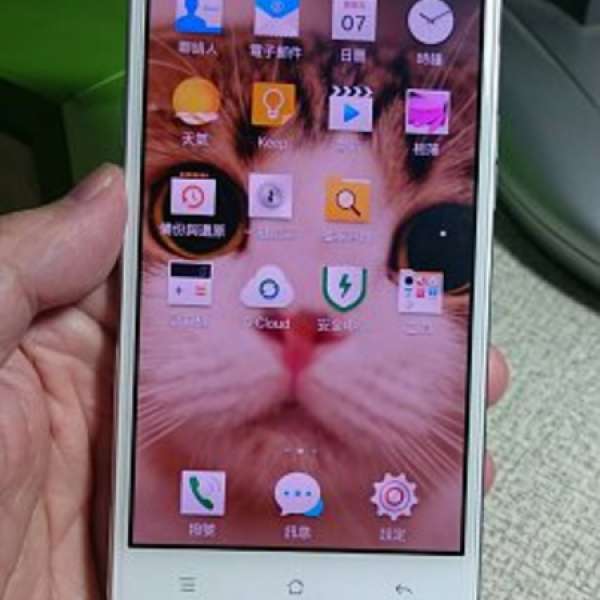 全新Oppo R7 國際版白色 原廠預載Play Store及繁中，Android 5.1 全金屬 双4G