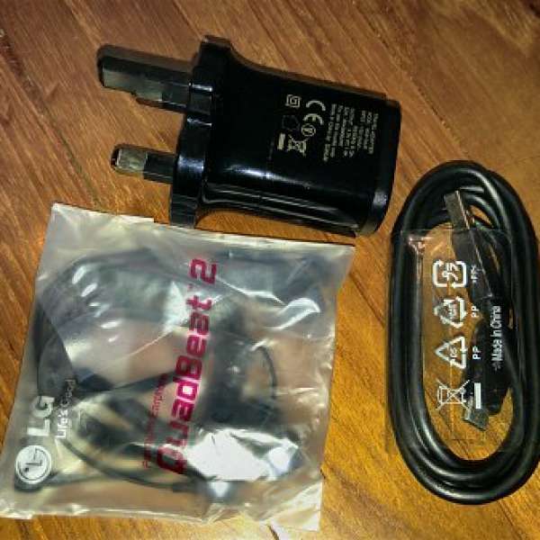 QuadBeat 2 原裝耳機 + LG 火牛+USB 傳線(原裝G PRO 2 配件)
