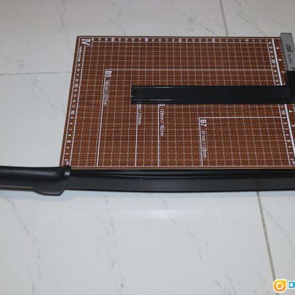 Deli 高级切紙刀 Paper Cutter 裁相片一流