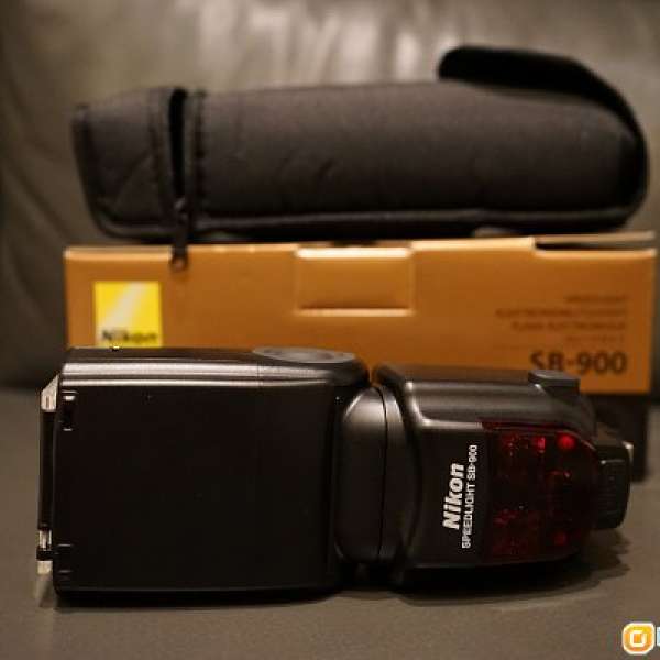 Nikon Speedlight SB-900