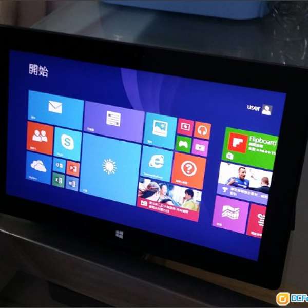 Microsoft Surface RT - 98% new - 32GB - win8.1 RT