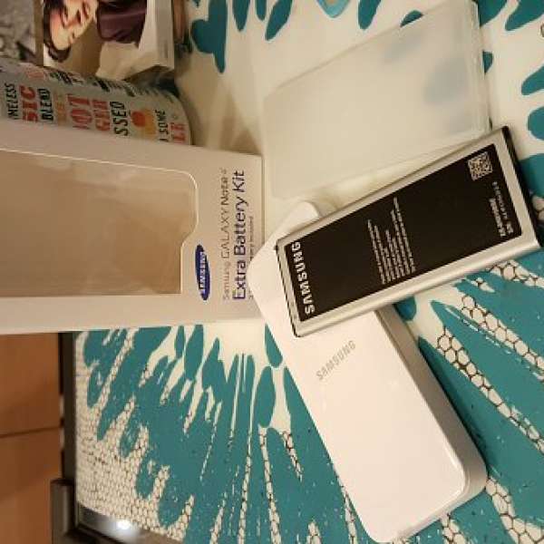 Samsung Galaxy Note 4 (SM-910U) Extra Battery Kit