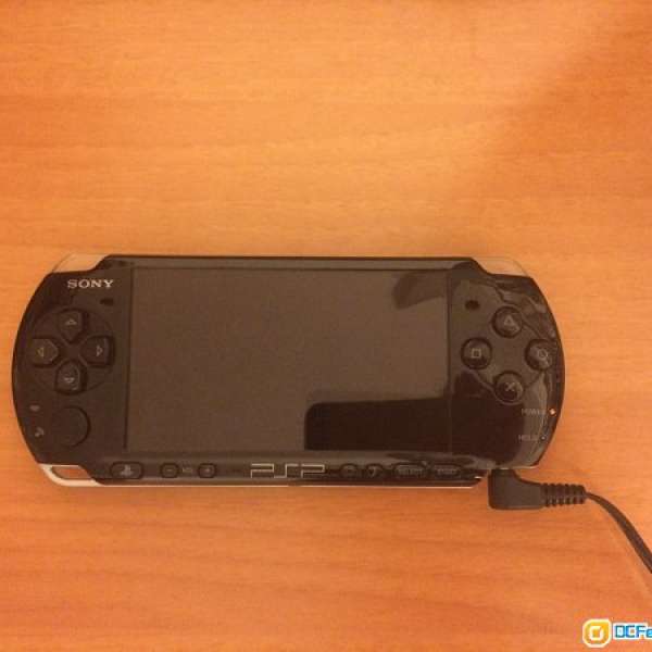 PSP 3000 + 8GB CARD