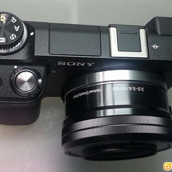 Sony NEX-6 連16-50mm kit set (99%新, 行貨,送原廠 Sony 相機袋 及 副電)