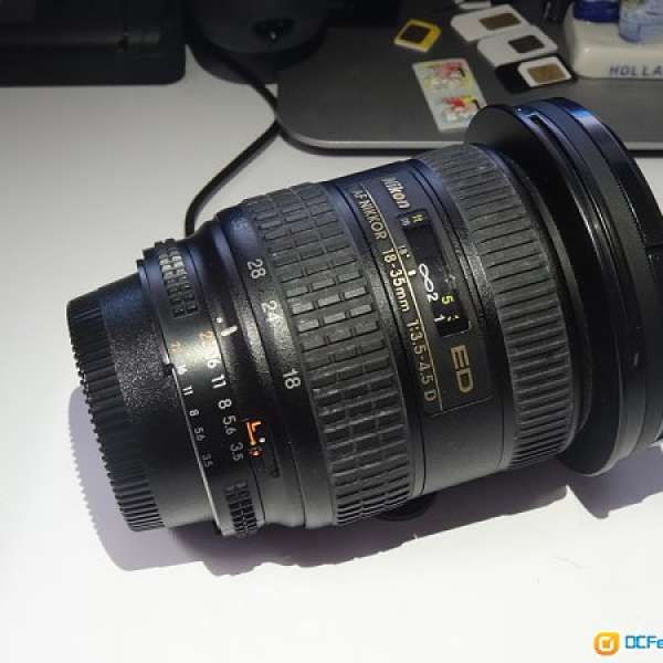 Nikon AF-D Nikkor 18-35mm 3.5-4.5 ED DX 及 FX 均合用