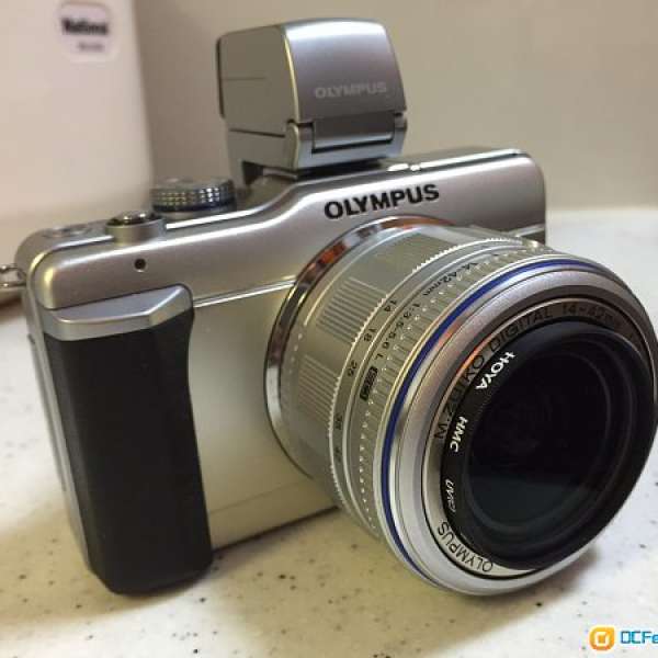 Olympus E-PL1 + Kit 鏡 + ED 14-150mm f 4.0-5.6 + EVF(全行貨)