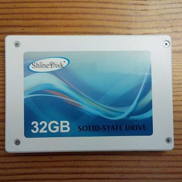 最後1隻 SSD 32 GB