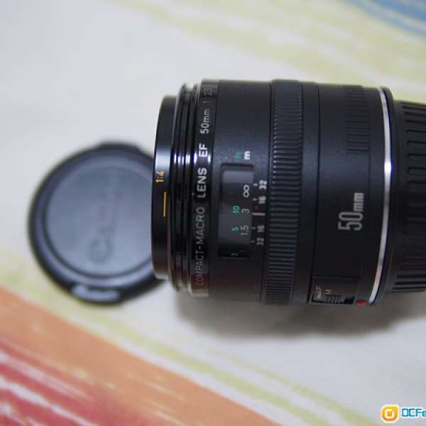 Canon EF 50/2.5 macro