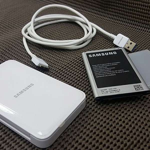 原裝 Samsung Galaxy Note 3 N9005 電池套裝 (連充電座) 90%新