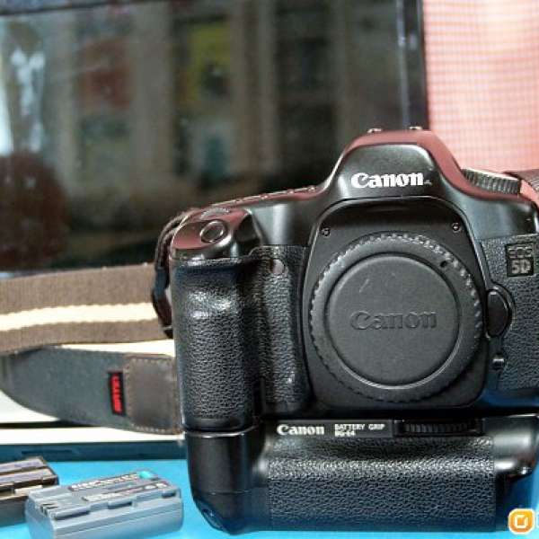 Canon 5D Mk I with grip