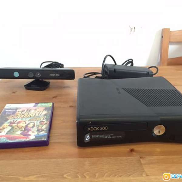 Xbox 360 4gb x360key 9成新連 Kinect 已改機
