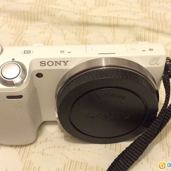 SONY  NEX-5T  淨 BODY 白色 九成新