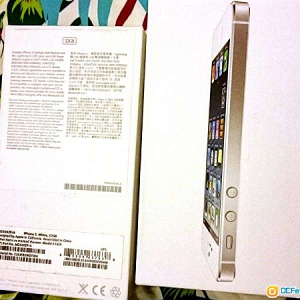 Apple 香港 行貨  iPhone 5   32GB 白色