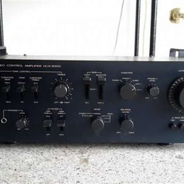 Hitachi HCA-8300    Stereo Control Amplifier