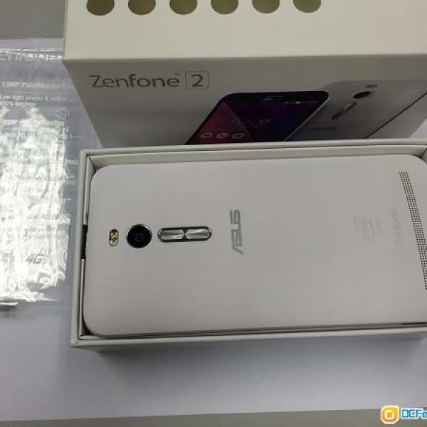 (85% New) 華碩 電話 Asus 手機 Zenfone 2 ZE550ML 雙卡 16GB Rom+2GB Ram 白色