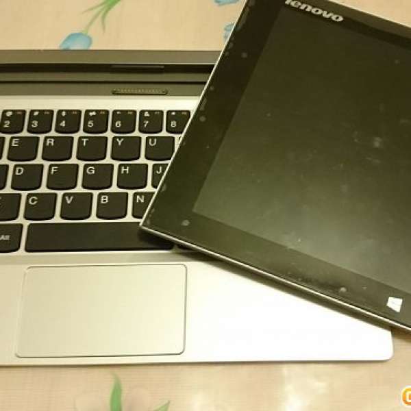 LENOVO MIIX 2 10.1吋 TABLET 連WINDOW 8 及 OFFICE