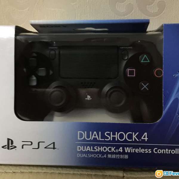 全新PS4 DUALSHOCK 原裝㥛緻黑手制