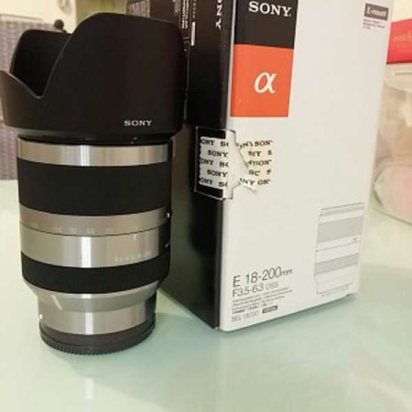 Sony SEL18200 E 18-200mm F3.5-6.3 Lens old version