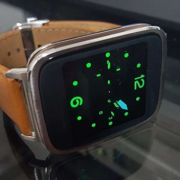 約 90% 新 水貨 ASUS ZenWatch