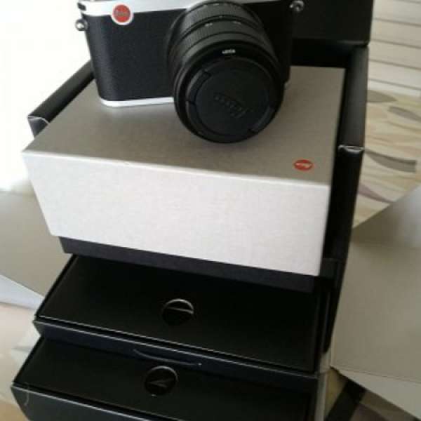 Leica X VARIO 連 原裝手柄