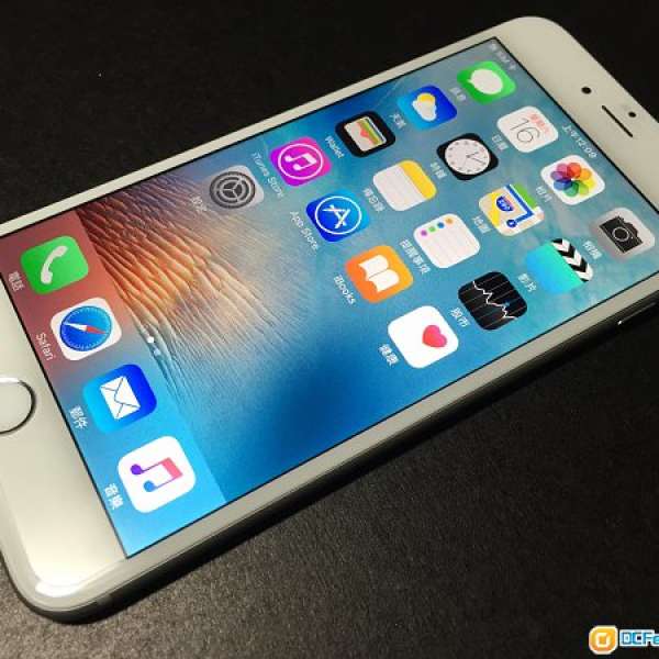 Apple IPhone 6 Plus 5.5 *128GB 香港行貨 白色 *98% new !