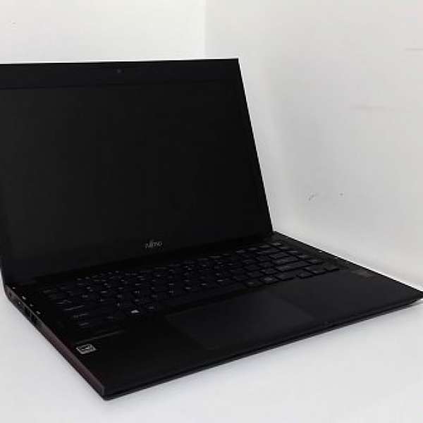 Fujitsu UH554 13.3吋 Ultra book / I5-4200 / 4G Ram / 500G harddisk 90%新