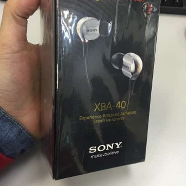 (98%新 日版) Sony XBA-40 XBA40 4單元 4組動鐵式單元 耳機 銀色 (非IP版 即係無mic)