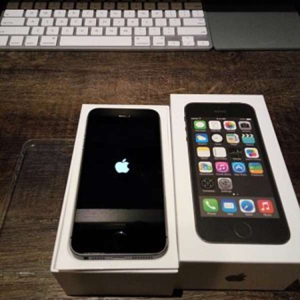 iPhone 5s 16GB black with box and invoice (warranty to 24/2)