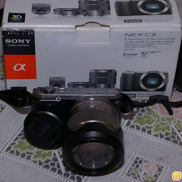 90% new Sony Nex C3  連18,-55mm lens & uv filter