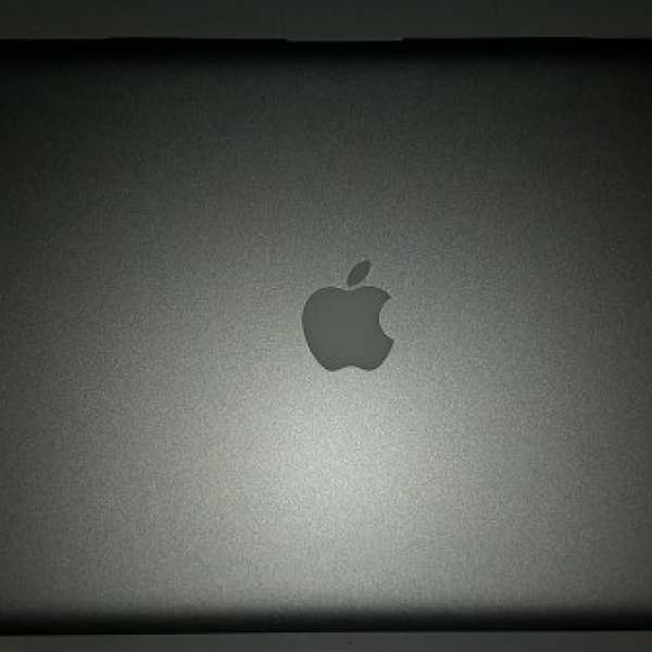 Macbook Pro 15寸 2011