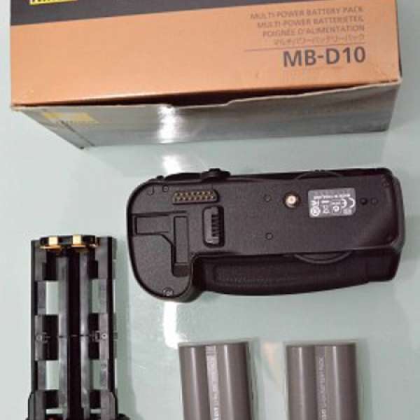 Nikon D700, D300 用原廠 MB-D10, EN-EL3e, 副廠 EN-EL4a 連充電