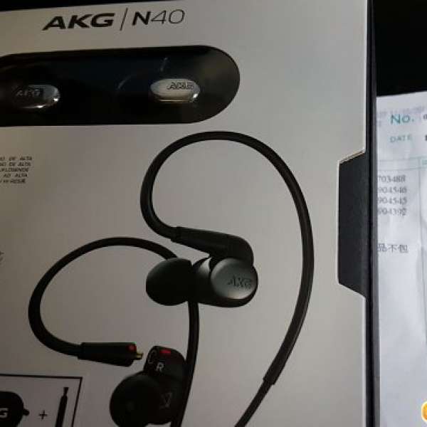 AKG n40( 99.99% new)