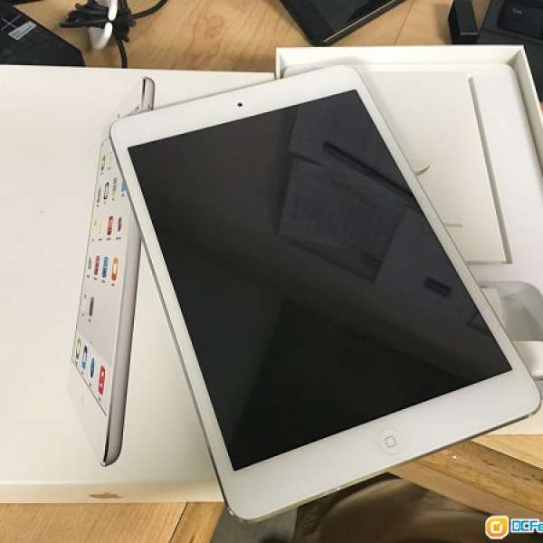 Apple IPad mini 2 銀色 32gb 行貨 95% new