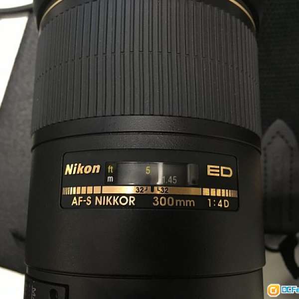 Nikon 300mm F4 D afs