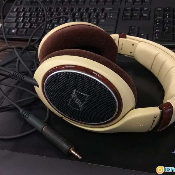 Sennheiser HD598